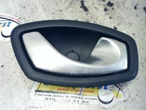 Gebruikte Portiergreep 4Deurs rechts-achter Renault Grand Scénic III (JZ) 1.4 16V TCe 130 Prijs € 15,75 Margeregeling aangeboden door Binckhorst BV