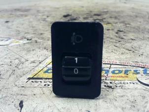 Gebruikte Schakelaar Koplamp Ihv Mitsubishi L-400 2.5 TD Prijs € 15,75 Margeregeling aangeboden door Binckhorst BV