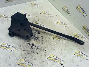 Gebruikte Veer Torsie voor Mitsubishi L-400 2.5 TD Prijs € 42,00 Margeregeling aangeboden door Binckhorst BV