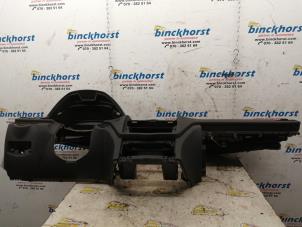 Gebruikte Dashboard Mercedes C (W204) 2.5 C-230 V6 24V Prijs € 183,75 Margeregeling aangeboden door Binckhorst BV