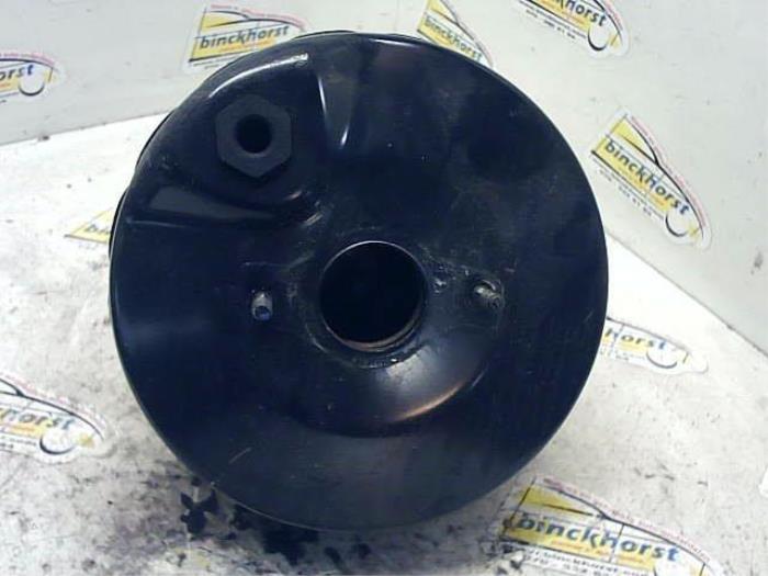 Gebruikte Rembooster Mercedes C (W204) 2.5 C-230, C-250 V6 24V Prijs € 42,00 Margeregeling aangeboden door Binckhorst BV