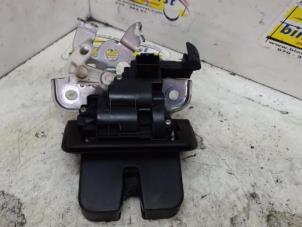 Gebruikte Slotmechaniek Achterklep Audi A3 Sportback (8VA/8VF) 2.0 TDI 16V Prijs € 19,95 Margeregeling aangeboden door Binckhorst BV