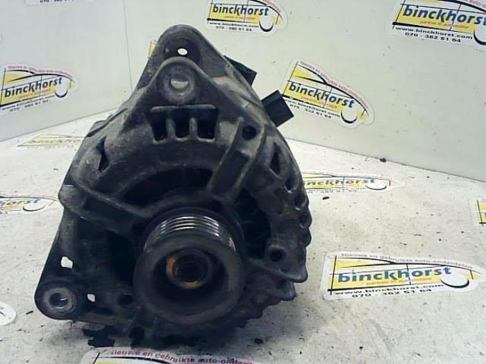 Gebruikte Dynamo Ford Mondeo II Wagon 1.8i 16V Prijs € 42,00 Margeregeling aangeboden door Binckhorst BV