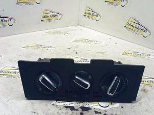 Gebruikte Chaufage Bedieningspaneel Volkswagen Polo V (6R) 1.6 TDI 16V 90 Prijs € 36,75 Margeregeling aangeboden door Binckhorst BV