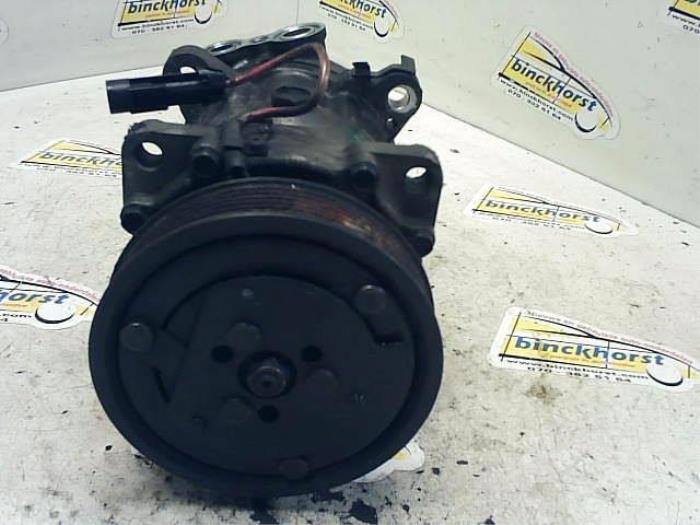 Gebruikte Aircopomp Lancia Thesis (841) 3.0 V6 24V Prijs € 99,75 Margeregeling aangeboden door Binckhorst BV
