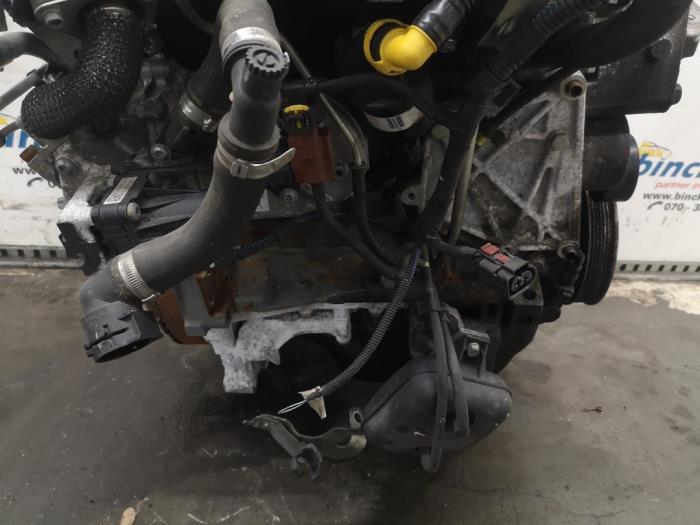 Motor van een Alfa Romeo MiTo (955) 1.3 JTDm 16V 2014