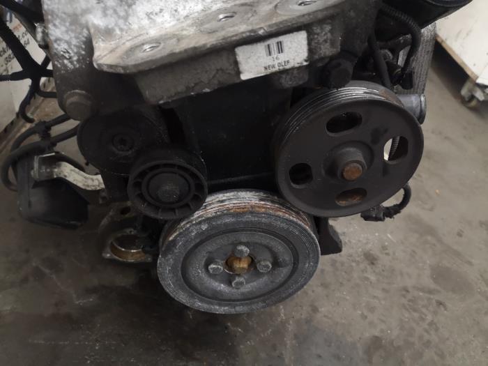 Motor van een Alfa Romeo MiTo (955) 1.3 JTDm 16V 2014