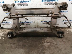 Gebruikte Subframe Mercedes S (W220) 5.0 S-500 V8 24V Prijs € 157,50 Margeregeling aangeboden door Binckhorst BV
