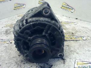 Gebruikte Alternator Mercedes S (W220) 5.0 S-500 V8 24V Prijs € 210,00 Margeregeling aangeboden door Binckhorst BV