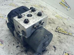 Gebruikte ABS Pomp Mitsubishi Space Star (DG) 1.9 DI-D Prijs € 52,50 Margeregeling aangeboden door Binckhorst BV