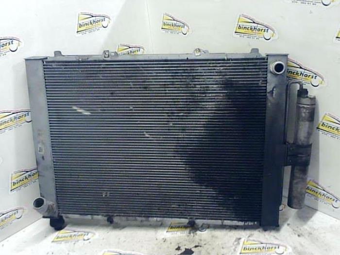 Gebruikte Radiateur Renault Kangoo Express (FC) 1.5 dCi 60 Prijs € 63,00 Margeregeling aangeboden door Binckhorst BV