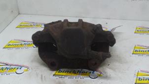 Gebruikte Remklauw (Tang) links-voor Audi 80 (B4) 2.0 E Prijs € 36,75 Margeregeling aangeboden door Binckhorst BV