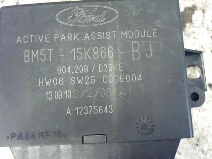 Module PDC van een Ford Grand C-Max (DXA) 1.6 Ti-VCT 16V 2010