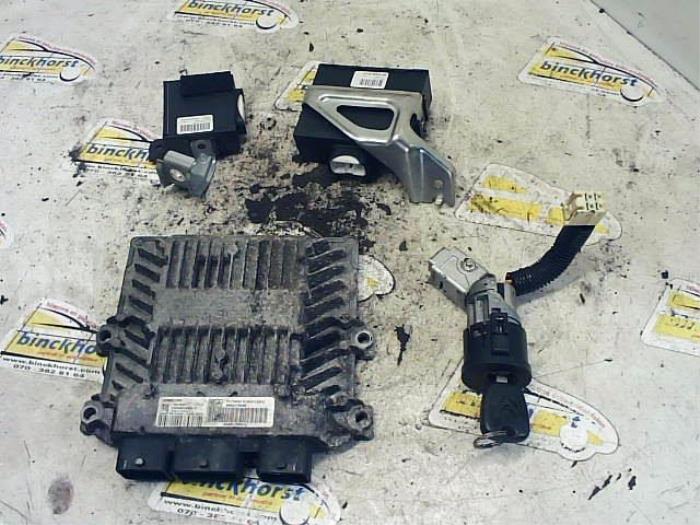 Gebruikte Kontaktslot + computer Citroen C1 1.4 HDI Prijs € 131,25 Margeregeling aangeboden door Binckhorst BV