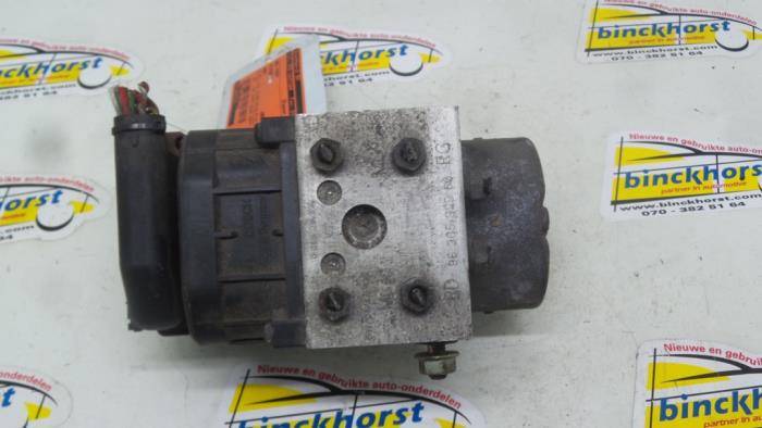 Gebruikte ABS Pomp Peugeot 406 Break (8E/F) 2.0 HDi 90 Prijs € 73,50 Margeregeling aangeboden door Binckhorst BV