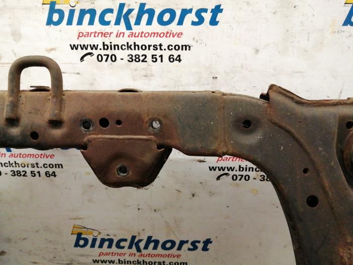 Subframe van een Hyundai Santa Fe II (CM) 2.2 CRDi 16V 4x4 2008