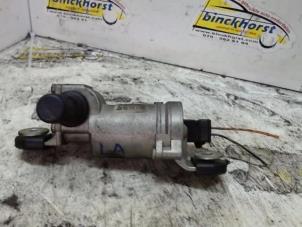 Gebruikte Portierruitmotor Mercedes ML I (163) 270 2.7 CDI 20V Prijs € 26,25 Margeregeling aangeboden door Binckhorst BV