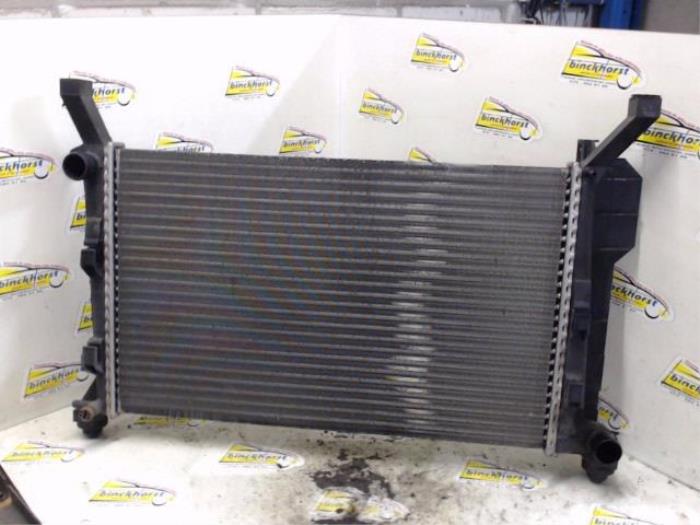 Gebruikte Radiateur Mercedes B-Klasse Prijs € 73,50 Margeregeling aangeboden door Binckhorst BV