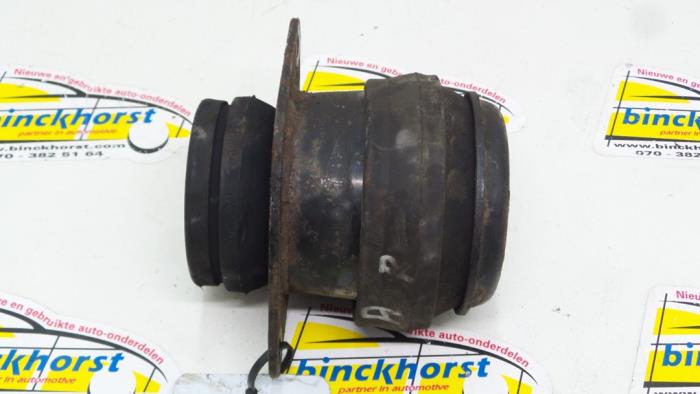 Motorrubber van een Volkswagen Golf III (1H1) 1.8 GL,GT 1995