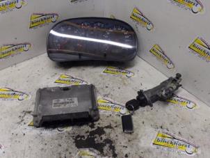 Gebruikte Kontaktslot + computer Volkswagen Golf IV (1J1) 2.3 V5 GTI Prijs € 157,50 Margeregeling aangeboden door Binckhorst BV