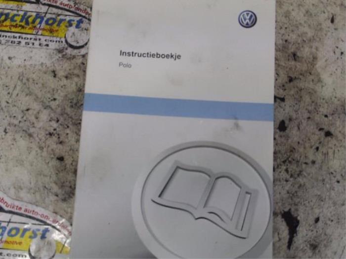 Instructie Boekje van een Volkswagen Polo V (6R) 1.2 TDI 12V BlueMotion 2011