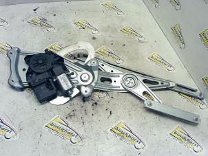 Gebruikte Ruitmechaniek 4Deurs rechts-achter Renault Grand Scénic III (JZ) 1.4 16V TCe 130 Prijs € 62,95 Margeregeling aangeboden door Binckhorst BV