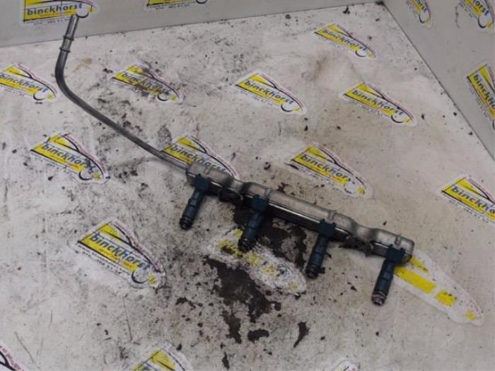 Gebruikte Injector brug Toyota Prius (NHW20) 1.5 16V Prijs € 47,25 Margeregeling aangeboden door Binckhorst BV