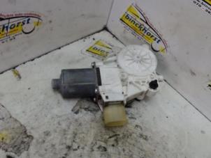 Gebruikte Raammotor Portier BMW 3 serie (E90) 335d 24V Prijs € 36,75 Margeregeling aangeboden door Binckhorst BV
