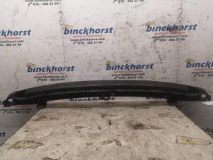 Gebruikte Bumperbalk voor Peugeot 206+ (2L/M) 1.1 XR,XS Prijs € 26,25 Margeregeling aangeboden door Binckhorst BV