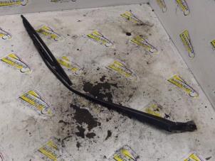 Gebruikte Ruitenwisserarm voor Chevrolet Matiz 0.8 S,SE Prijs € 10,50 Margeregeling aangeboden door Binckhorst BV