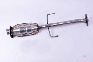 Nieuwe Katalysator Mazda 323 Prijs € 109,51 Inclusief btw aangeboden door Binckhorst BV