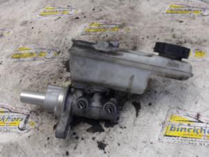 Gebruikte Hoofdremcilinder Renault Kangoo Express (FW) 1.5 dCi 70 Prijs € 19,95 Margeregeling aangeboden door Binckhorst BV