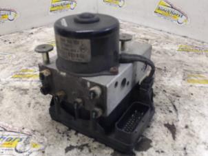 Gebruikte ABS Pomp Renault Master II (FD/HD) 2.2 dCi 16V Prijs € 52,50 Margeregeling aangeboden door Binckhorst BV