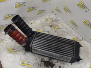 Gebruikte Intercooler Peugeot 5008 I (0A/0E) 1.6 THP 16V Prijs € 42,00 Margeregeling aangeboden door Binckhorst BV