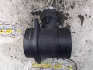 Gebruikte Luchthoeveelheidsmeter Volkswagen Transporter/Caravelle T5 1.9 TDi Prijs € 26,25 Margeregeling aangeboden door Binckhorst BV