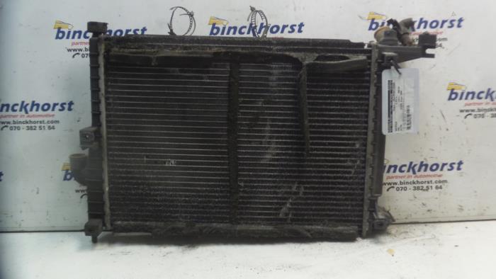 Gebruikte Radiateur Opel Vectra B (38) 2.0 DTi 16V Prijs € 36,75 Margeregeling aangeboden door Binckhorst BV