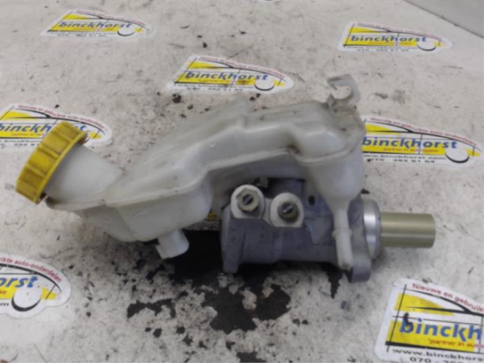 Gebruikte Hoofdremcilinder Mazda 2 (NB/NC/ND/NE) 1.4 16V Prijs € 26,25 Margeregeling aangeboden door Binckhorst BV