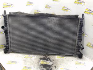 Gebruikte Radiateur Ford Focus 2 Wagon 1.6 Ti-VCT 16V Prijs € 31,50 Margeregeling aangeboden door Binckhorst BV
