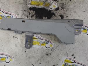 Gebruikte Antenne Versterker Mercedes E (W211) 3.0 E-280 V6 24V Prijs € 19,95 Margeregeling aangeboden door Binckhorst BV