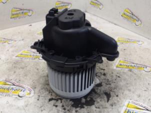 Gebruikte Kachel Ventilatiemotor Dacia Sandero II 0.9 TCE 12V Prijs € 42,00 Margeregeling aangeboden door Binckhorst BV