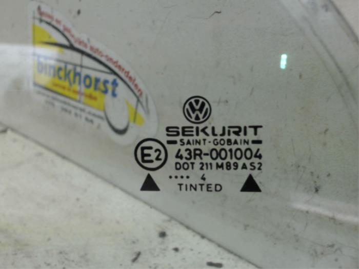 Ruit 2Deurs links-achter van een Volkswagen Polo II Coupé (86) 1.3 Kat. 1994