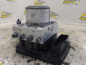 Gebruikte ABS Pomp Jeep Renegade (BU) 1.4 Multi Air 16V Prijs € 367,50 Margeregeling aangeboden door Binckhorst BV