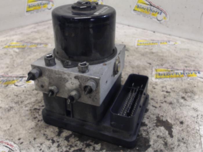Gebruikte ABS Pomp Volvo V50 (MW) 1.8 16V Prijs € 72,45 Margeregeling aangeboden door Binckhorst BV