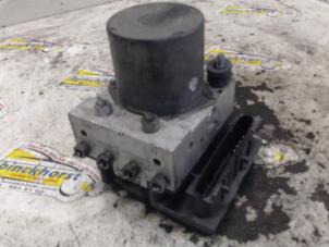 Gebruikte ABS Pomp Smart Forfour (454) 1.3 16V Prijs € 52,50 Margeregeling aangeboden door Binckhorst BV