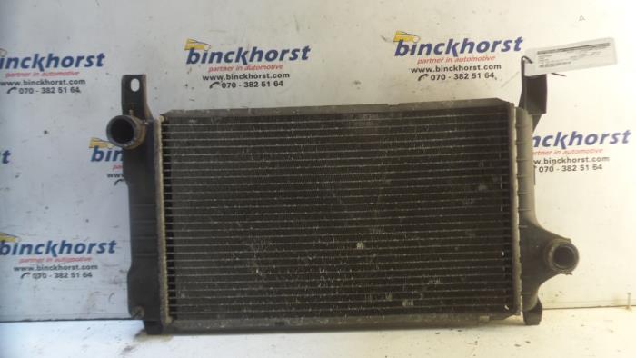Gebruikte Radiateur Ford Courier (FVJ) 1.8D Prijs € 31,50 Margeregeling aangeboden door Binckhorst BV