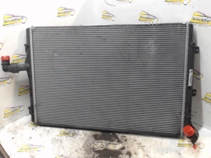 Gebruikte Radiateur Volkswagen Eos (1F7/F8) 2.0 TDI 16V Prijs € 36,75 Margeregeling aangeboden door Binckhorst BV