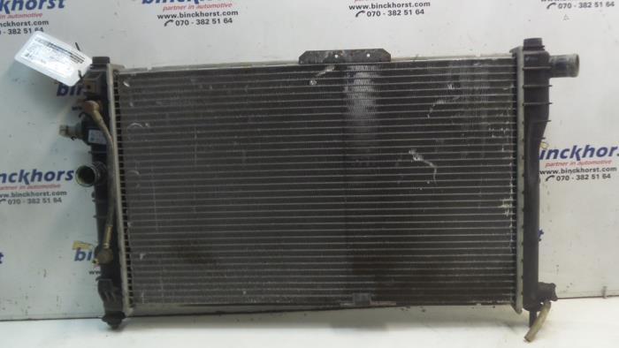 Gebruikte Radiateur Daewoo Nexia 1.5 GLX,GTX 16V Prijs € 26,25 Margeregeling aangeboden door Binckhorst BV