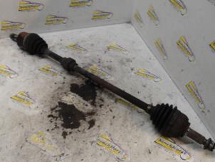 Gebruikte Homokineetas rechts-voor Nissan Micra (K12) 1.0 16V Prijs € 36,75 Margeregeling aangeboden door Binckhorst BV