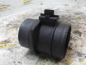 Gebruikte Luchthoeveelheidsmeter Volkswagen Transporter/Caravelle T5 2.0 BiTDI DRF Prijs € 26,25 Margeregeling aangeboden door Binckhorst BV