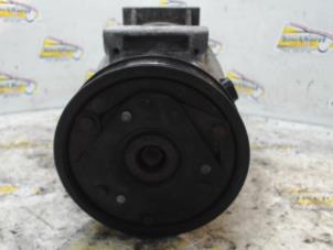 Gebruikte Pomp Airco Renault Scénic I (JA) 1.6 16V Prijs € 52,50 Margeregeling aangeboden door Binckhorst BV